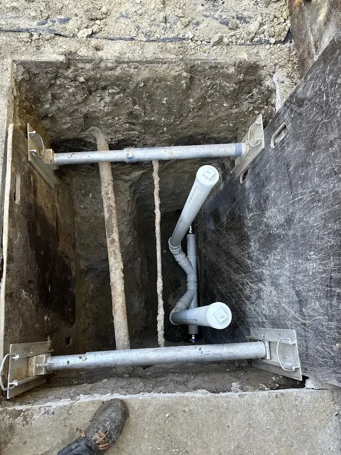 Experienced plumber completing Drain Cleaning work in Wewoka